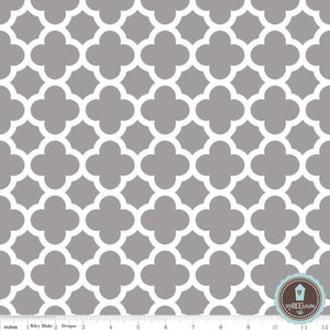 Riley Blake Quatrefoil Gray